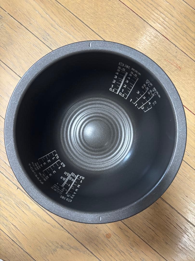 TOSHIBA 真空圧力IH炊飯器 炎匠炊き RC-10VXT-2025年製
