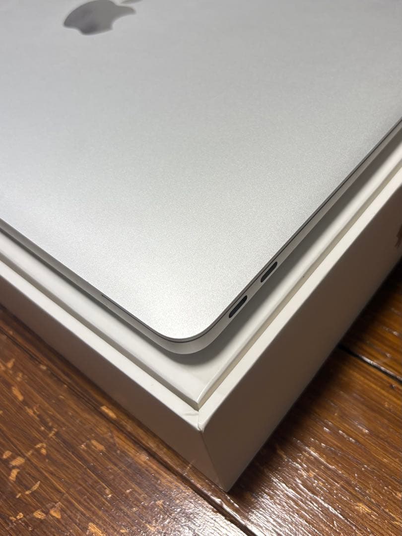 MacBook Air 2020 lntel 8GB 512GB シルバー