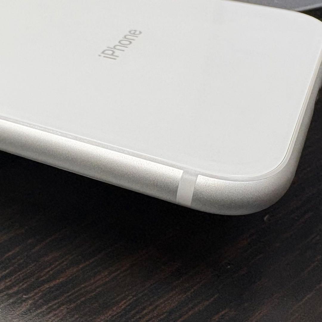 iPhone 8 シルバー 64GB SIMフリー 本体のみ
