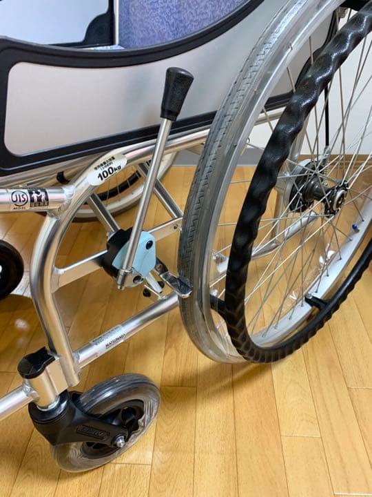 ⭐︎SALE⭐︎美品！超軽量！自走型スタンダード車いす MW-SL11B