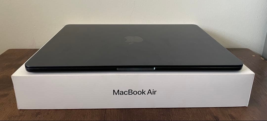 ジャンク品　MacBook Air M2チップ　13インチ