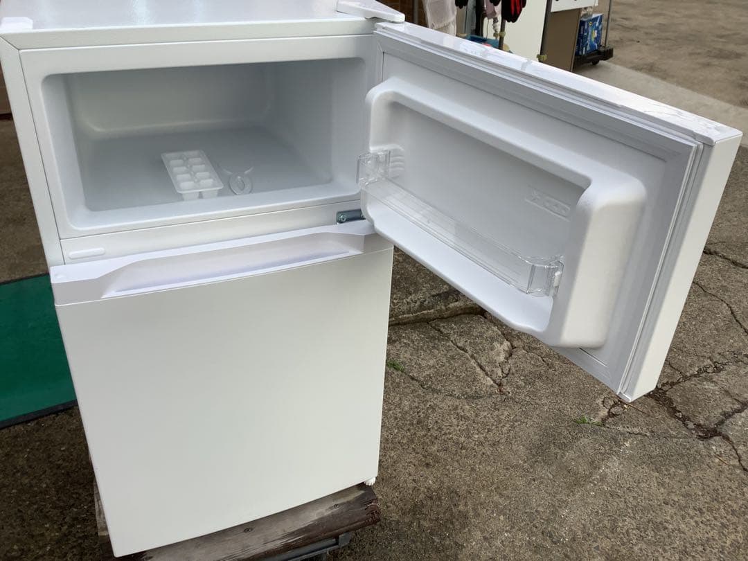 2ドア冷凍冷蔵庫 PRC-B092D-W 87L オーヤマ 2023年製
