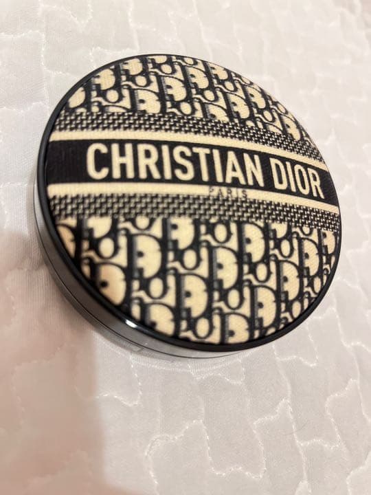Dior♡限定即完売品 マニア柄 クッションファンデリフィル付きケース