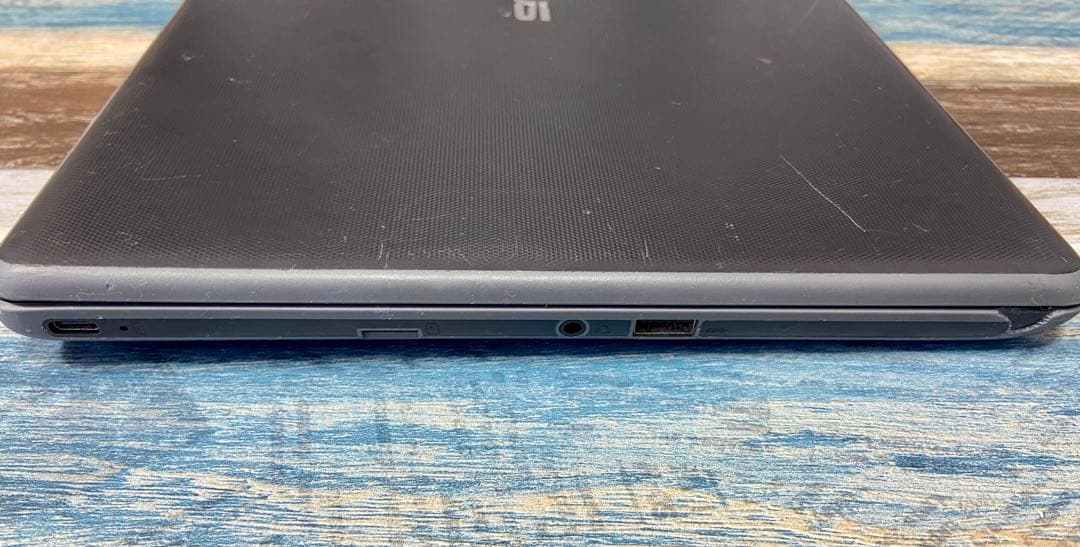 【初期化済】ASUS Chromebook C403NA 14インチ 堅牢モデル