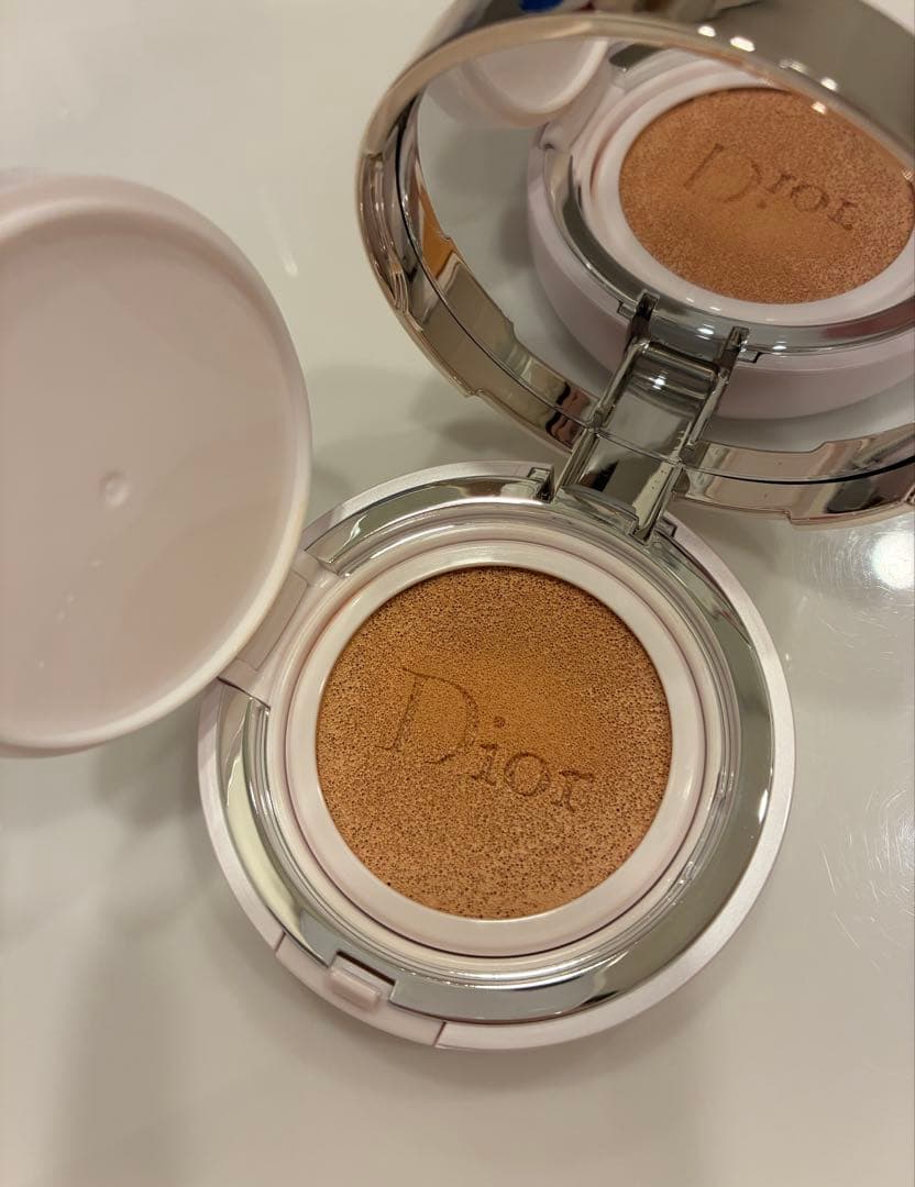 【新品・美品】Dior カプチュールドリームスキンモイストクッションファンデ