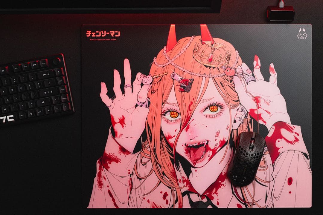 クマ　Arbiter Studio チェンソーマン　ガラスマウスパッド