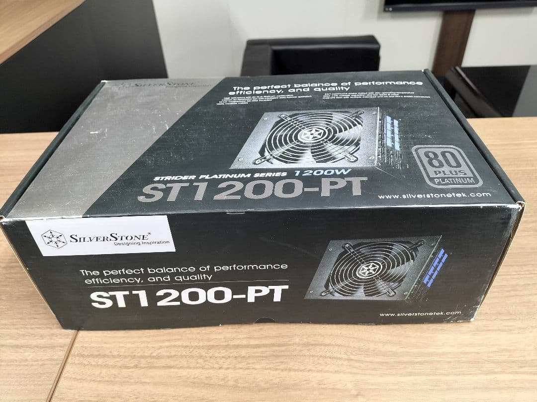 SilverStone ST1200-PT 1200W 電源ユニット