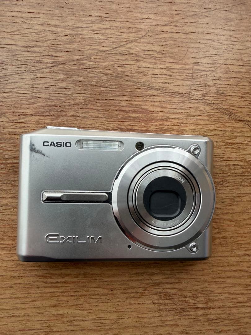 デジタルカメラ CASIO EXILIM EX-S600