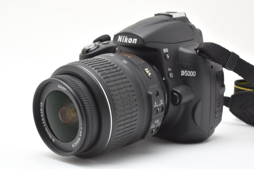 【箱付き】 Nikon ニコン D5000 レンズキット デジタル一眼レフカメラ