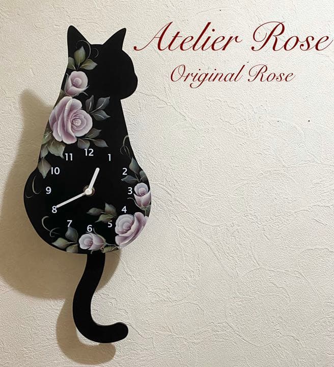 手描きの薔薇　しっぽが揺れる！可愛い猫の振り子時計①ブラック