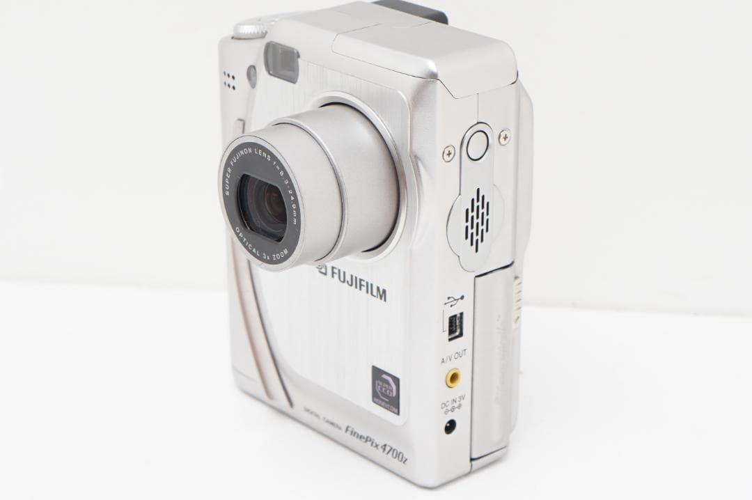 ＜動作美品＞FUJIFILM FinePix 4700z