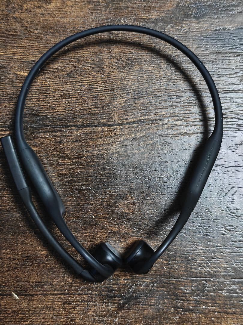 SHOKZ OpenComm2 UC 骨伝導ヘッドセット／アダプタ付
