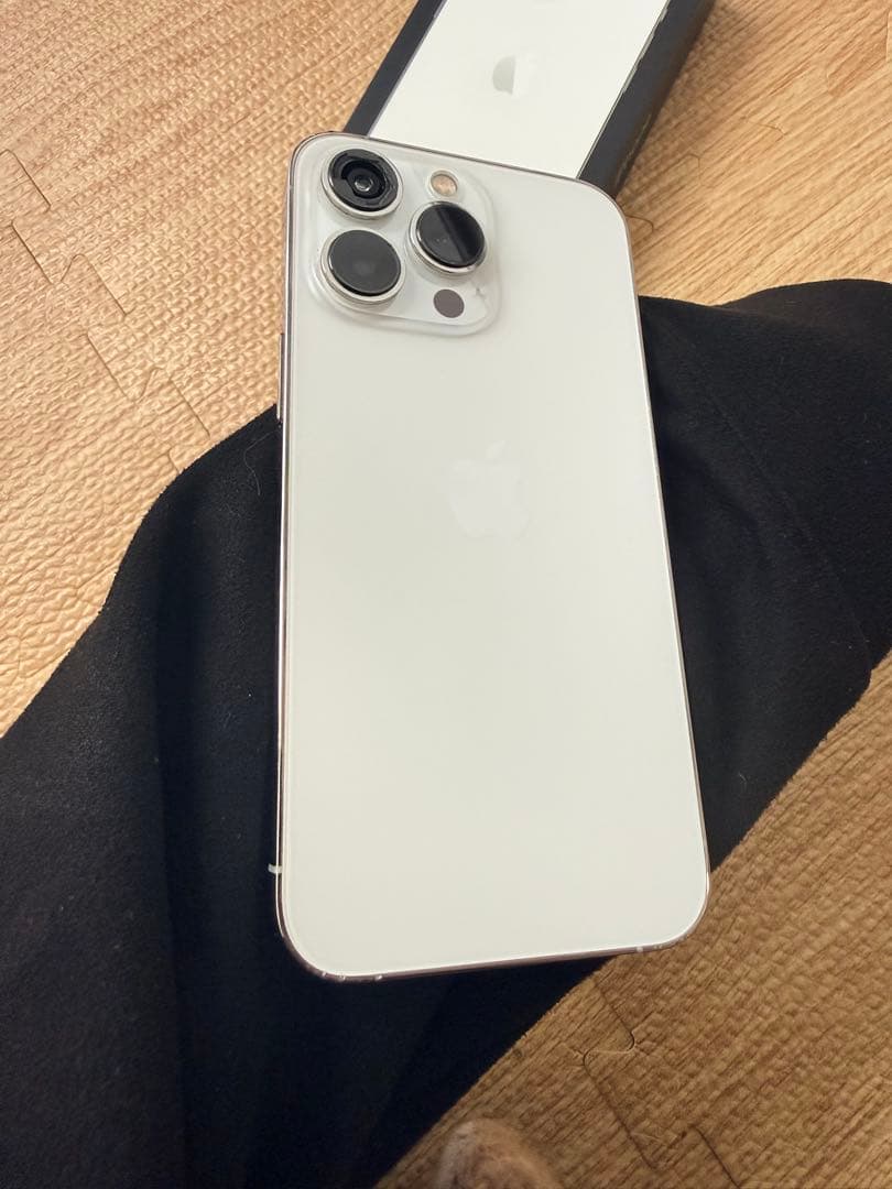 割れあり　Apple iPhone 13 Pro シルバー 本体