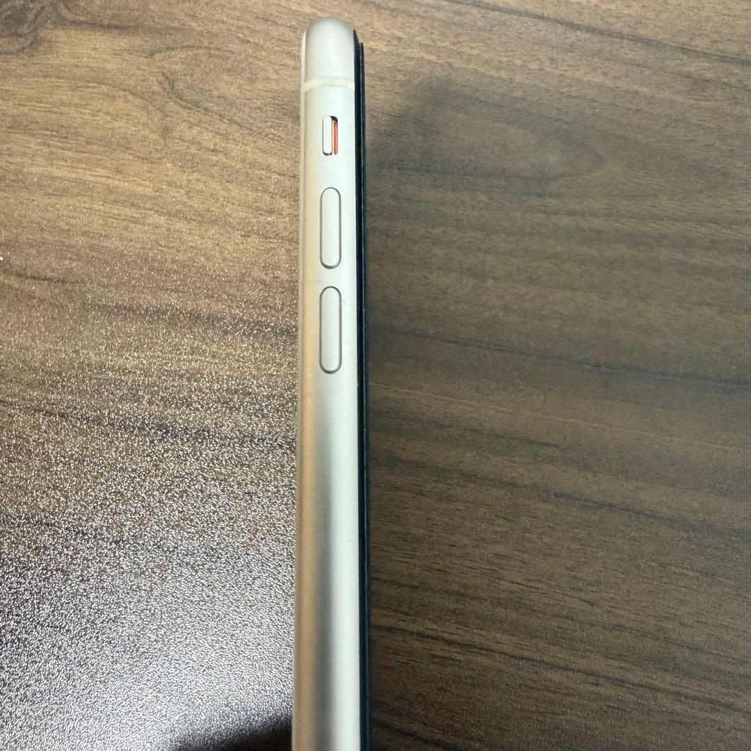 iPhone11 128GB バッテリー82% 箱付き