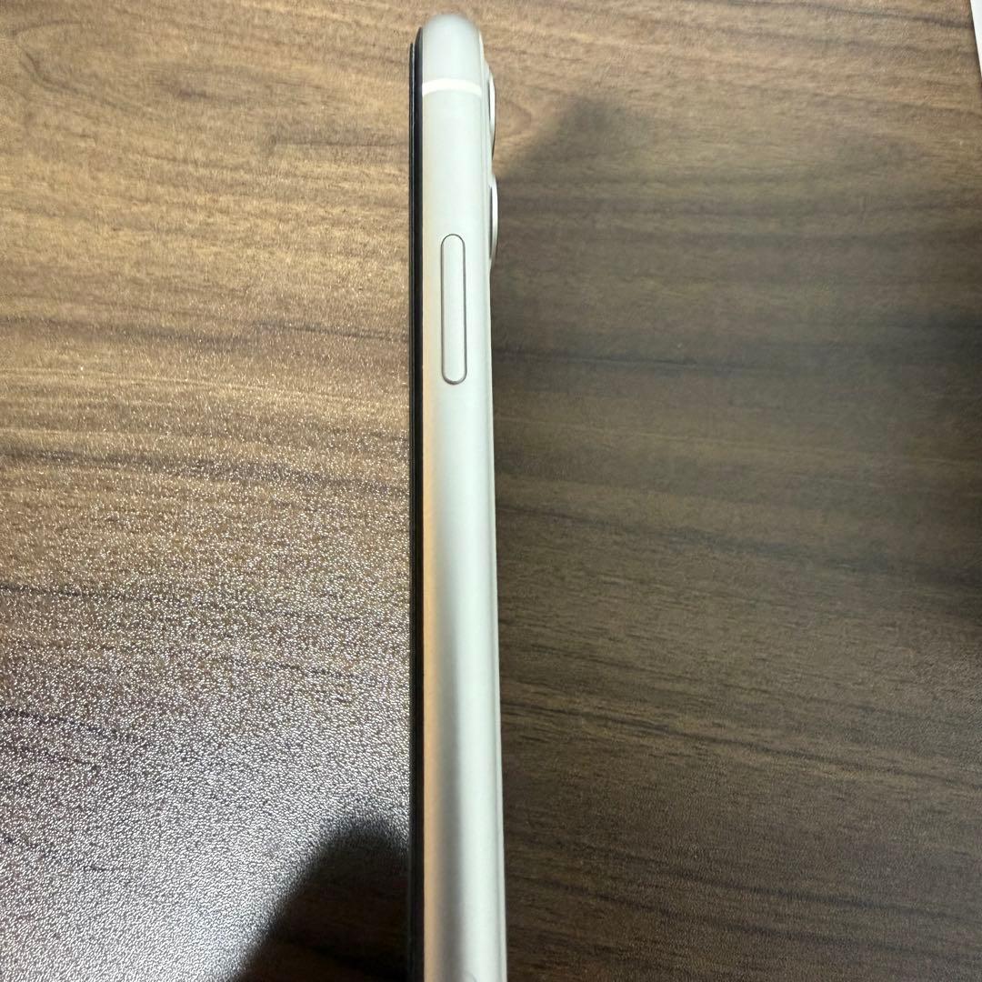 iPhone11 128GB バッテリー82% 箱付き
