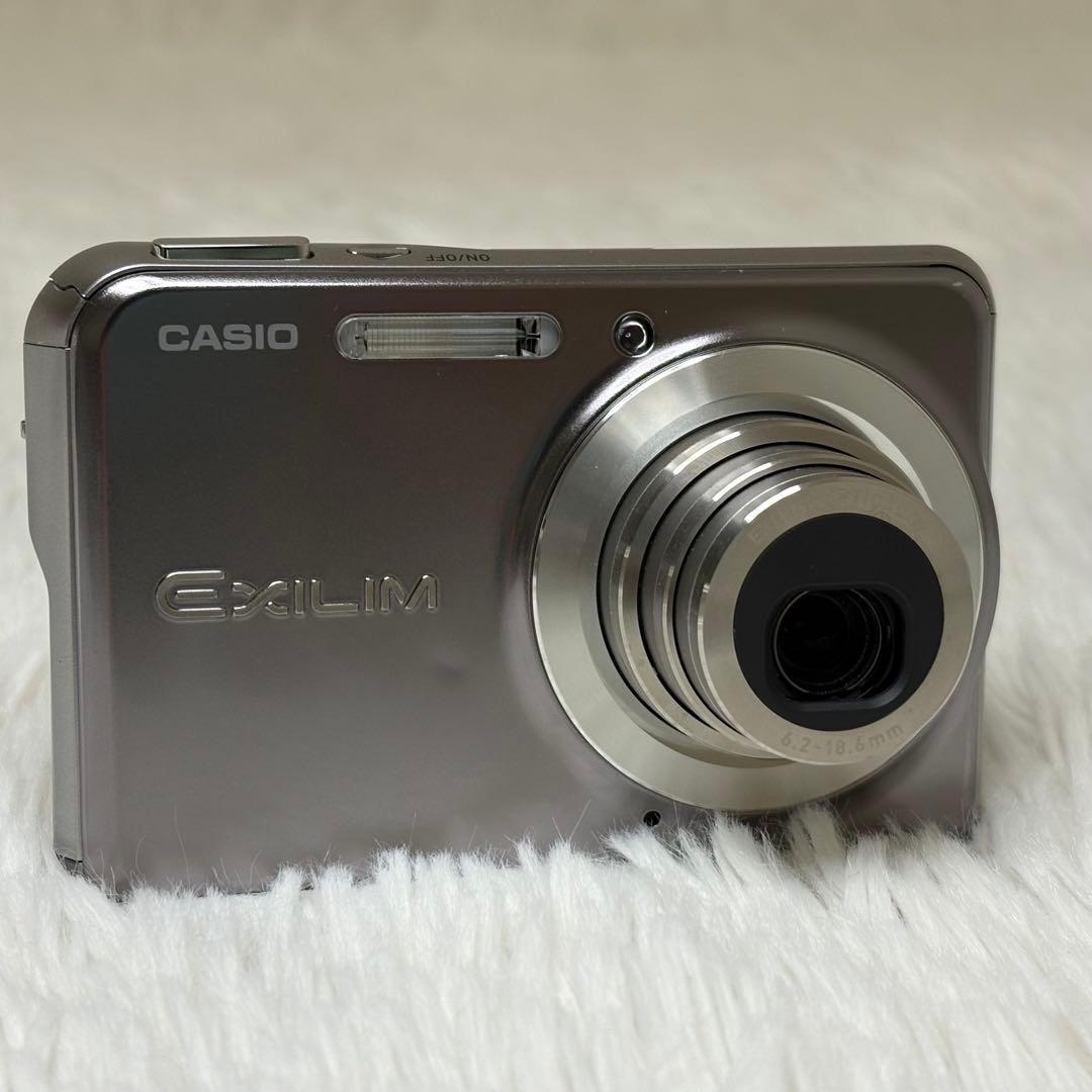 CASIO カメラ　エクシリム　EX-S770 グレー　コンデジ　動作品