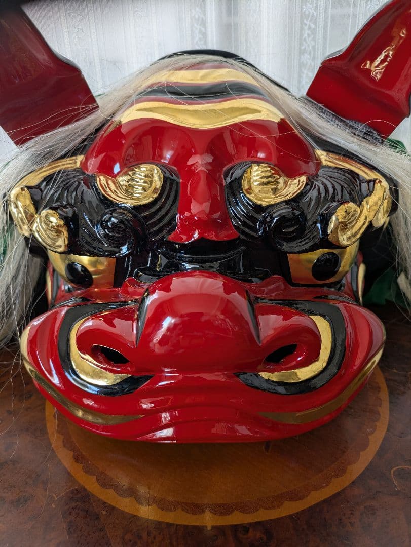 伝統的獅子舞の面 、お祭りに大活躍、新品同様1尺全長2.5m