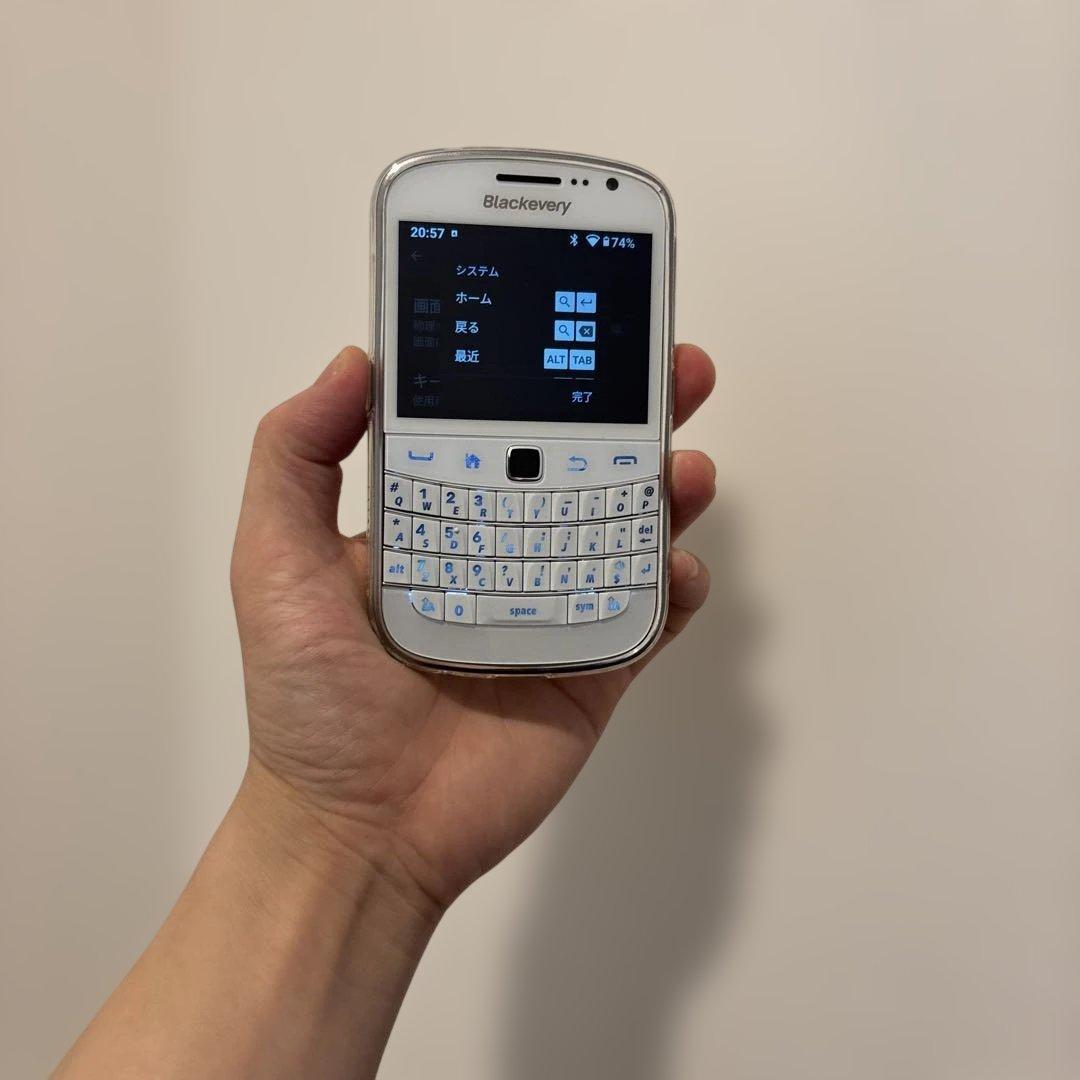Android F9900（BlackBerry 9900 復刻デザイン）