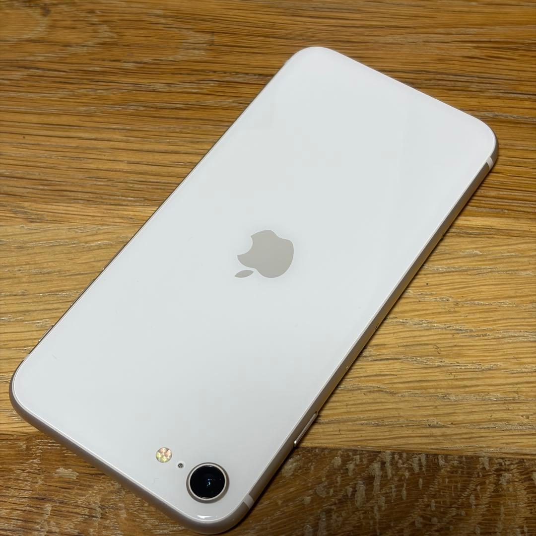バッテリー新品　iPhoneSE第3世代64GB SIMフリー　美品