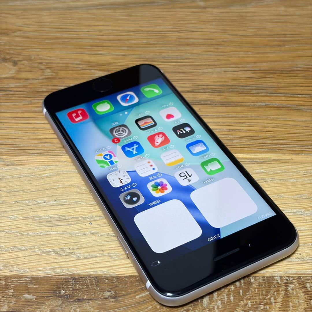 バッテリー新品　iPhoneSE第3世代64GB SIMフリー　美品