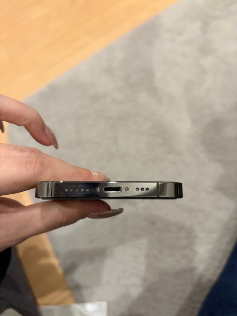 Apple iPhone 13Pro 本体