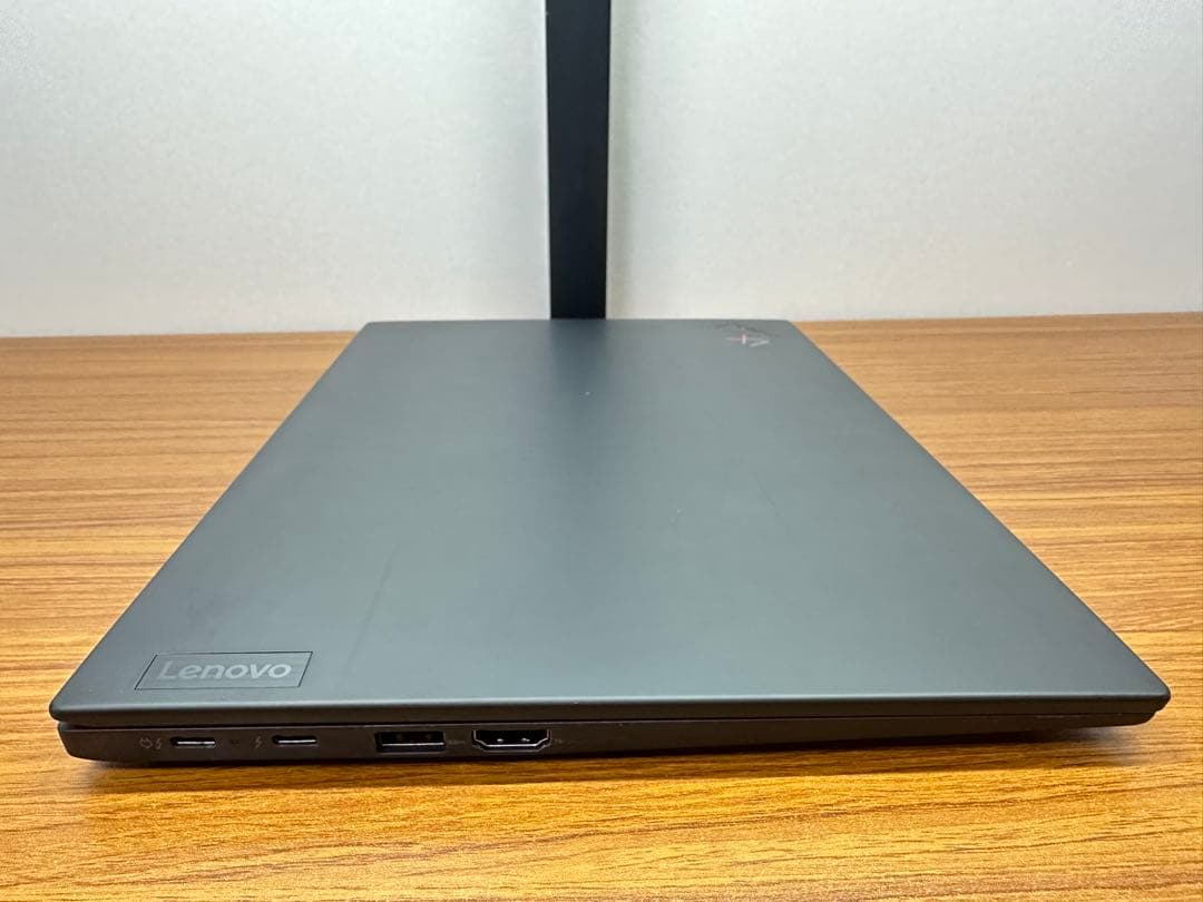 Windowsノート本体 1. X1 Carbon Gen 9th i7-1165g7 16Gb 256