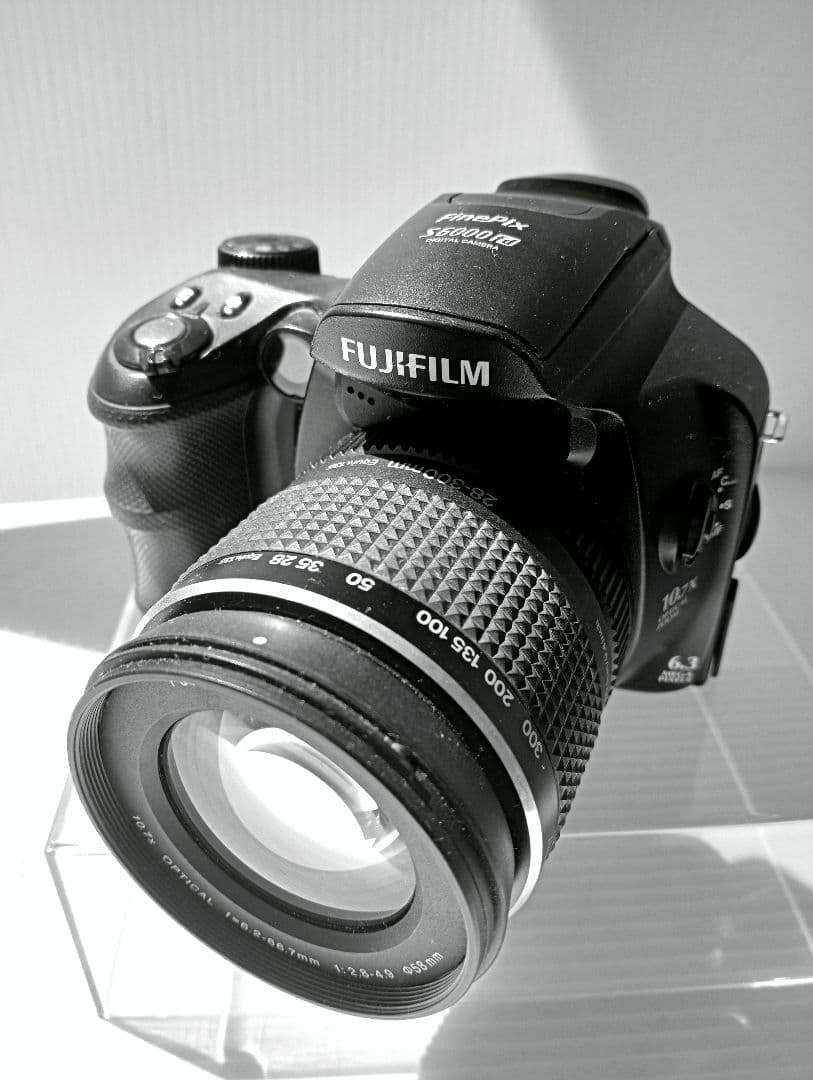 Fujifilm FinePix デジタル一眼レフ　富士フイルム