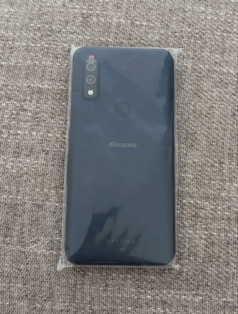 docomo arrows We F-51B ネイビー 本体