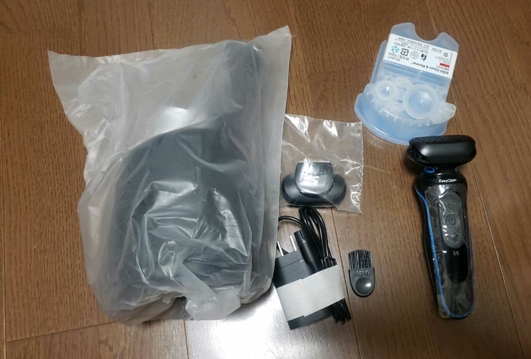 早い者勝ちです！BRAUN　シェーバー　シリーズ5　52-B7200C
