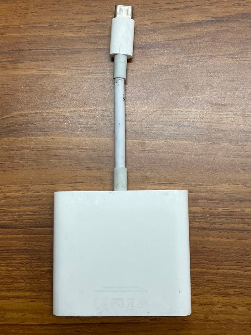 Apple 純正　USB-C DIGITAL HDMI変換ケーブル