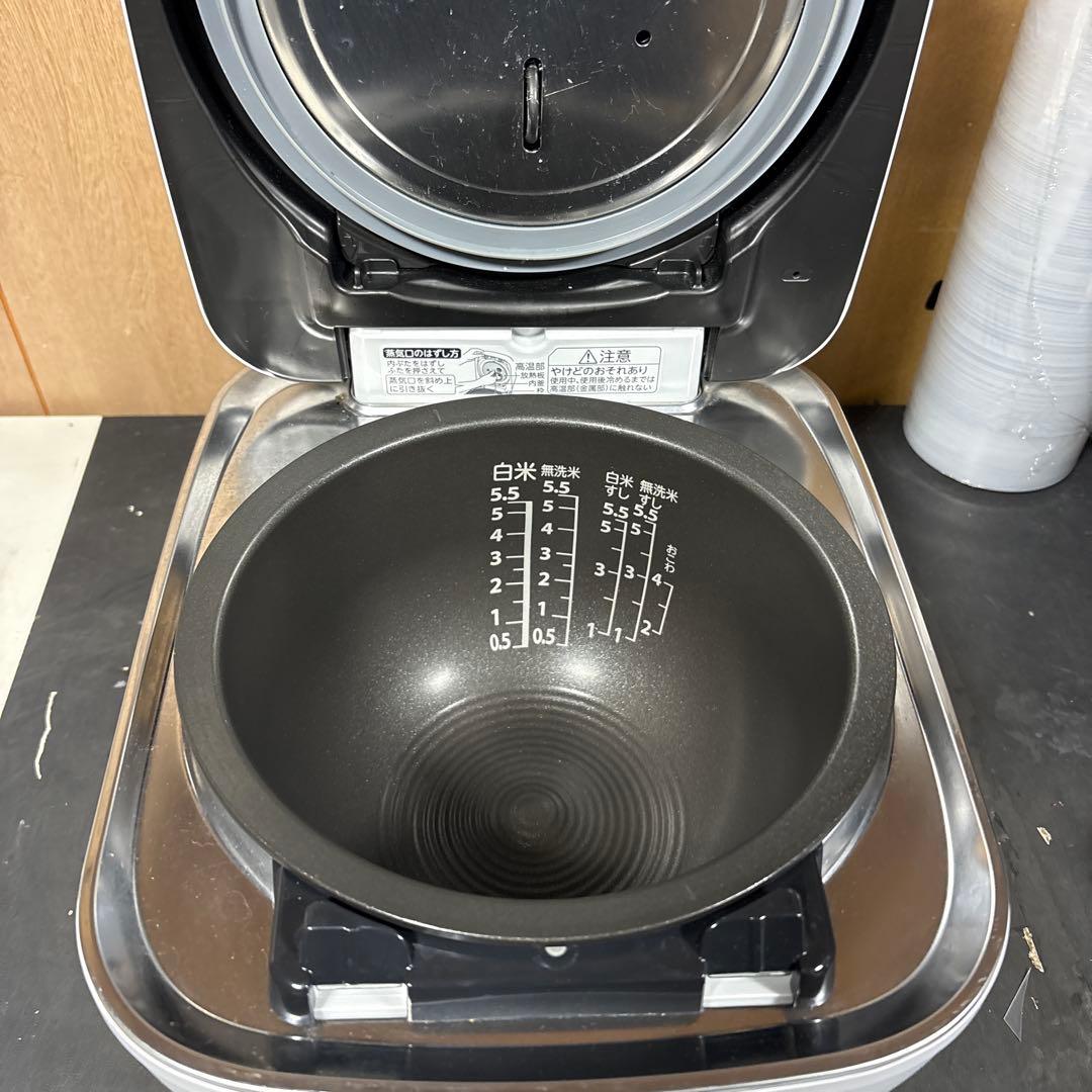 TOSHIBA RC-10ZWV 炊飯器 ホワイト 2023年　ジャンク