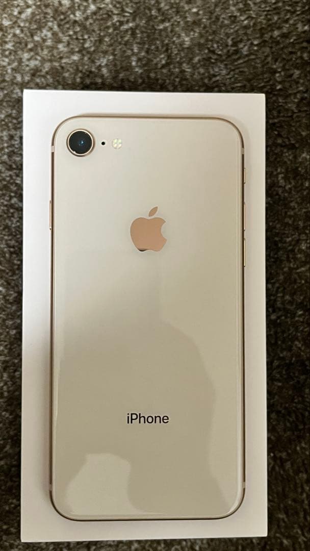スマートフォン本体 iphone8 64GB GOLD