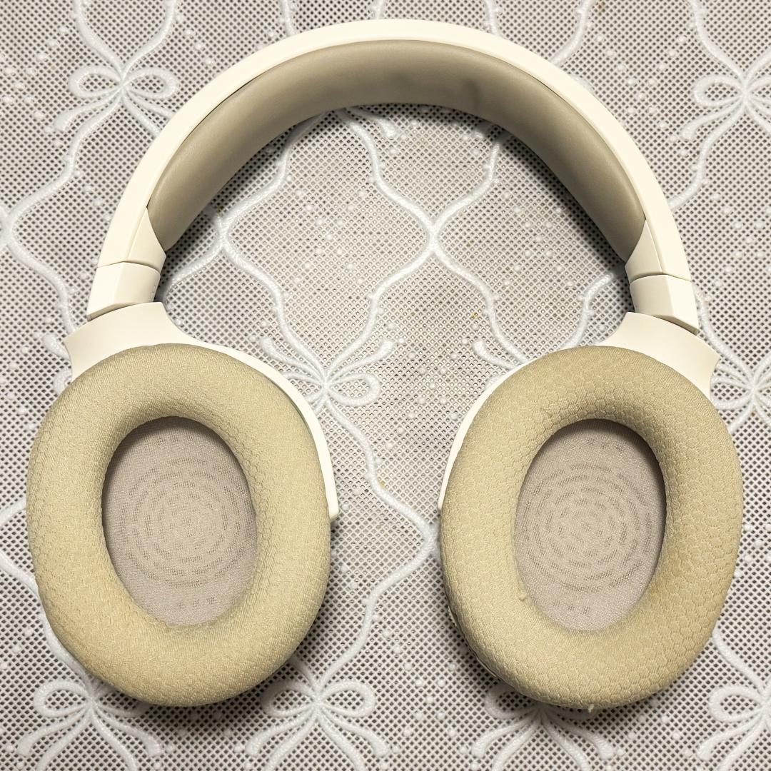 ヘッドホン Razer Barracuda X Mercury White
