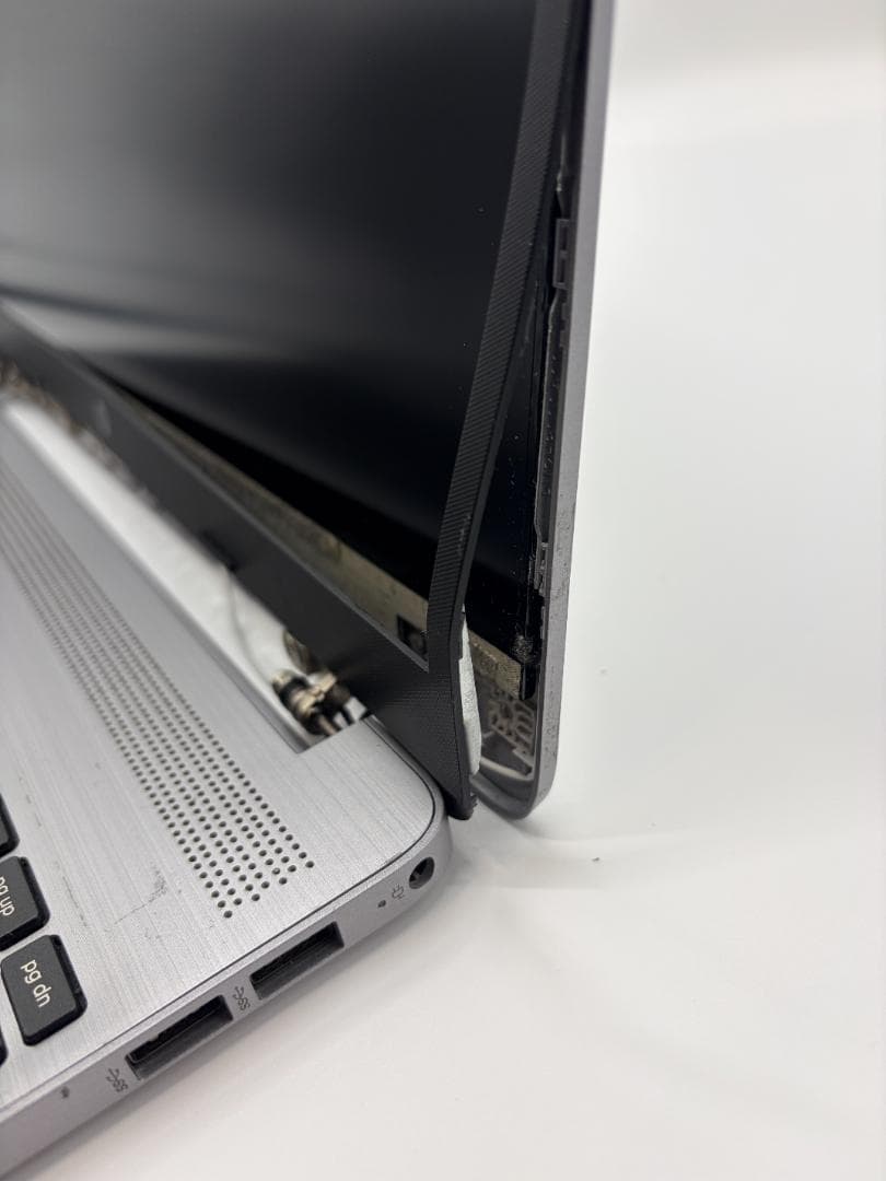 第11世代、HP 250 G8、8GB、256GB（ジャンク品 )