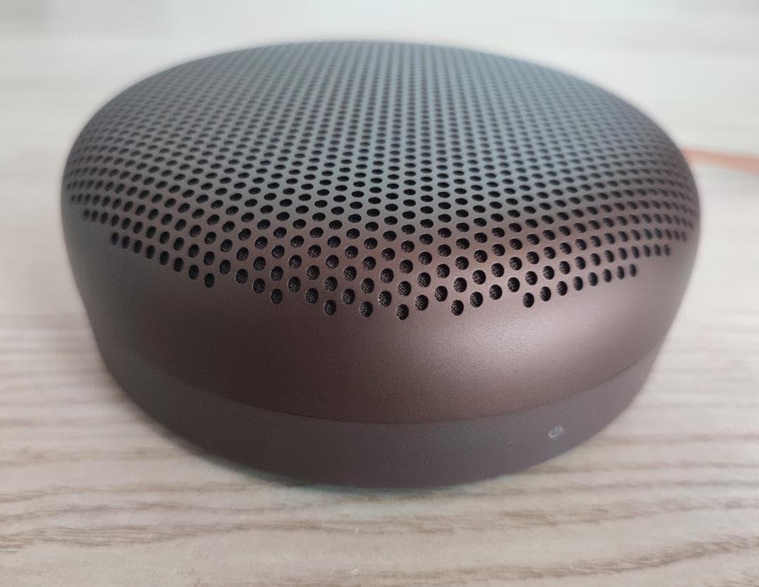 Bang & Olufsen スピーカー B&O Beosound A1 栗色