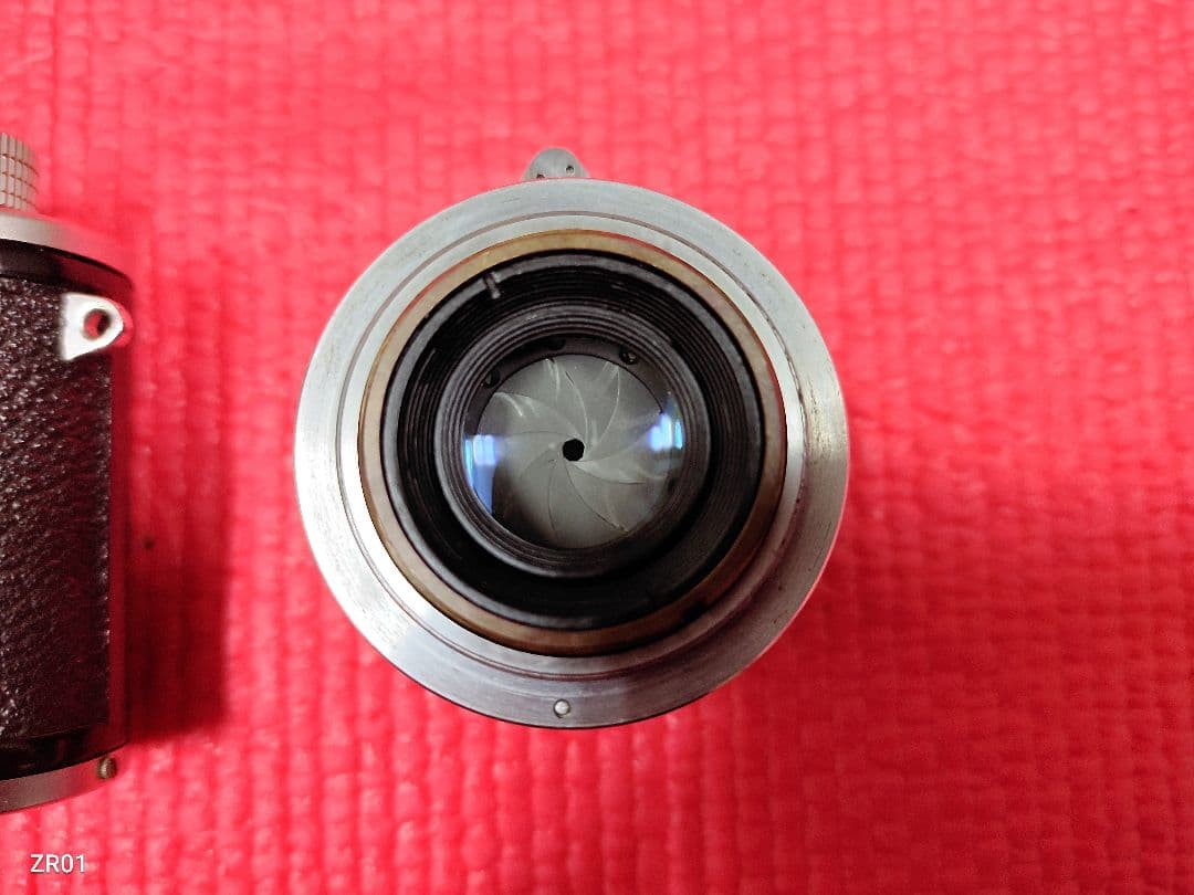 Tanakaレンジファインダーカメラ、50mmレンズ付き。