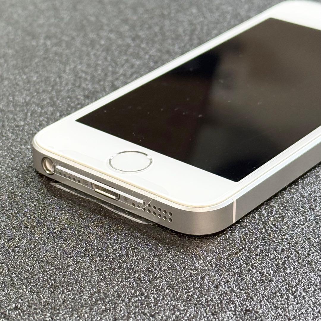 【未使用品】　iPhone SE (第1世代) 16GB