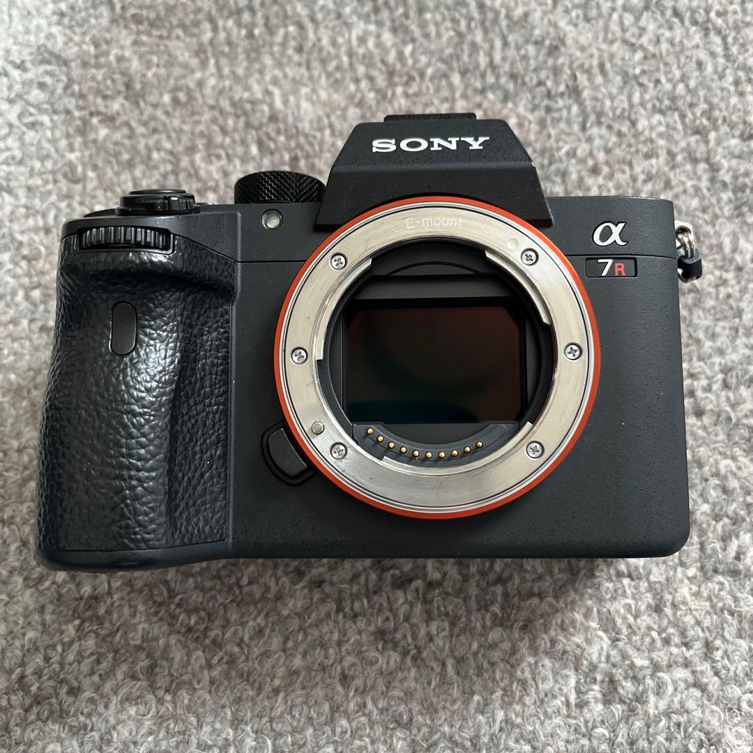 Sony α7R IIIデジタル一眼レフ本体と付属品