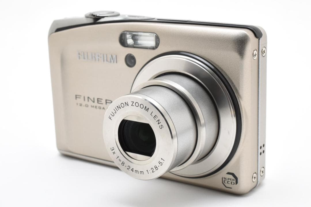 ■ 美品 ■ フジフィルム　FUJIFILM FinePix F50fdシルバー