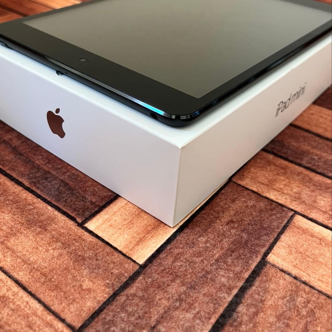 【美品】Apple iPad mini1 Wi-Fi 16GB