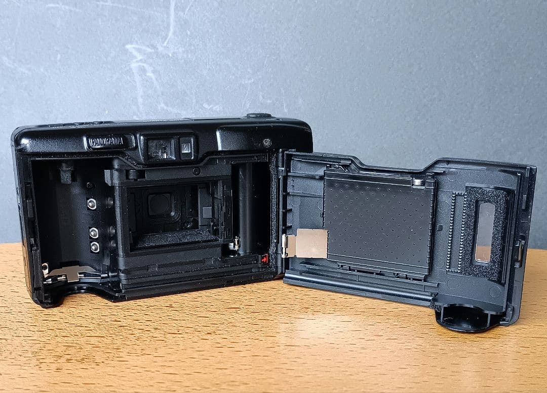 フィルムカメラ　Nikon AF600 ジャンク品
