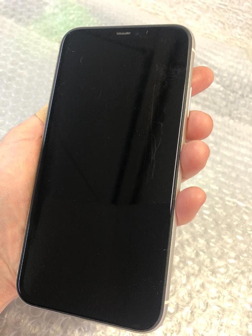 Apple iPhone 11 128GB ホワイト SIMフリー