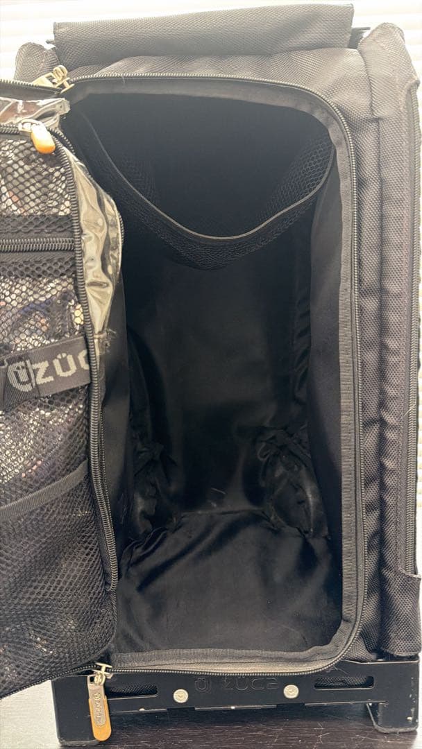 ZÜCA Pro Travel 座れるキャリー　機内持ち込みOK