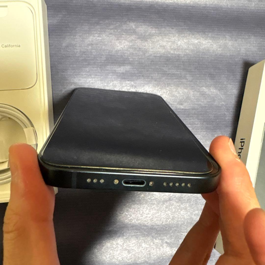 Apple iPhone 13 ブラック 本体 箱付き　128GB