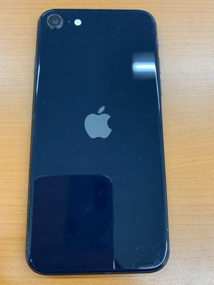 や*ぃ様 動作確認済 iPhone SE 第3世代 128GB ID A0094