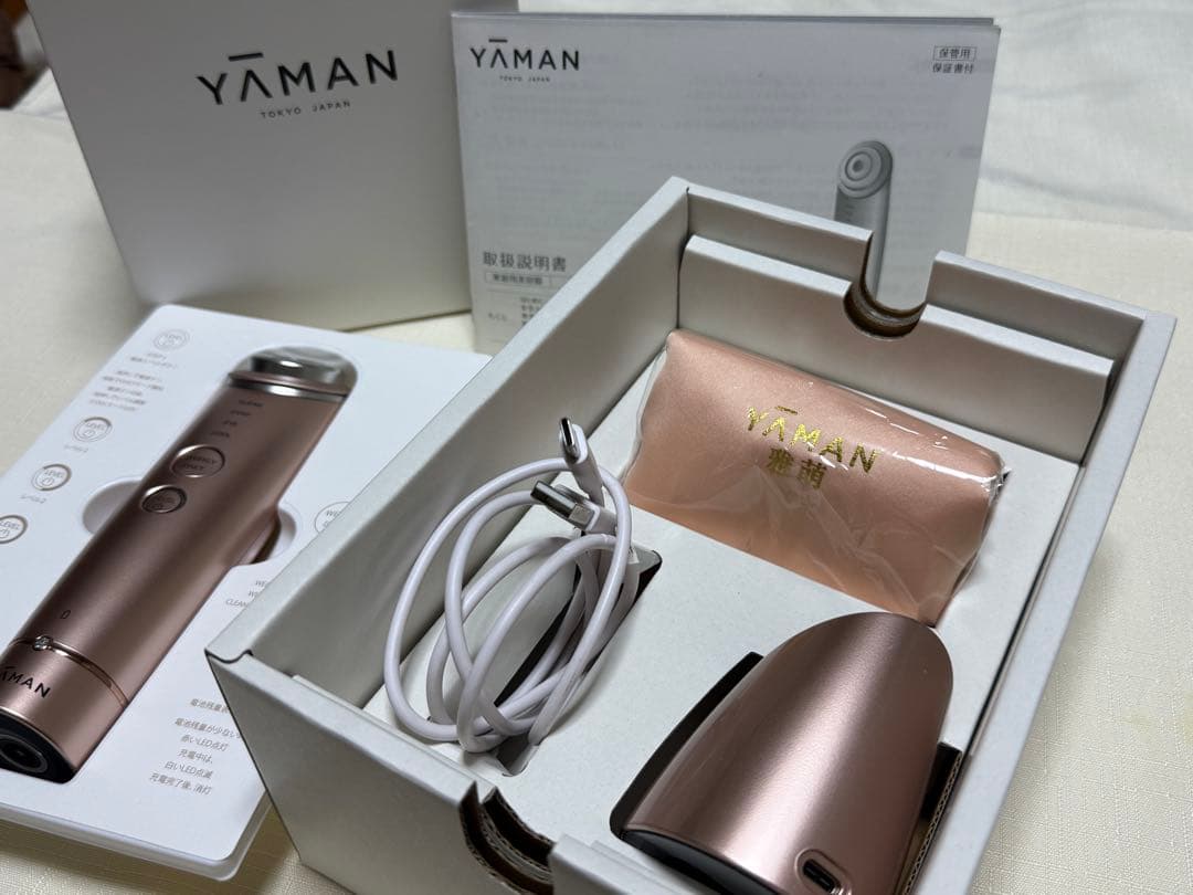【美品】YA-MAN（ヤーマン） 美顔器 フォトプラスシャイニー