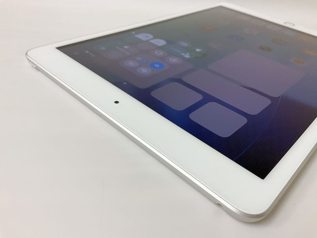 【美品・BT93％】iPad 第8世代 32GB Wifiモデル スペースグレイ