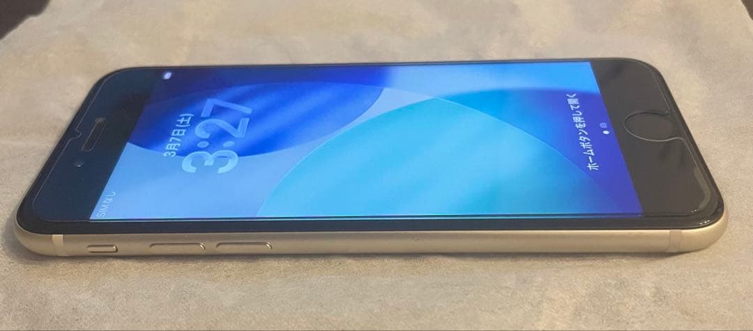 【良品】iPhoneSE 第3世代 ホワイト128GB