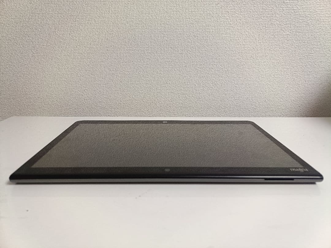 FUJITSU 13.3型タブレットPC Windows 11 Pro　（4）
