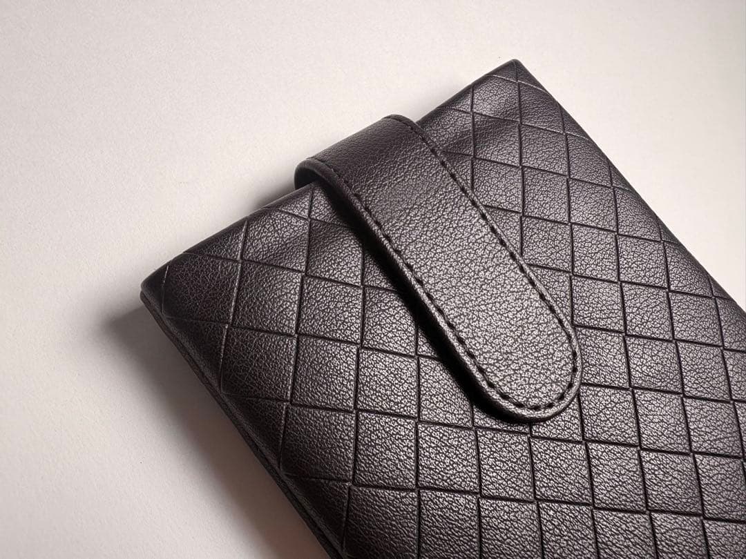 Bottega Veneta レザーケース イントレチャート風 ブラウン